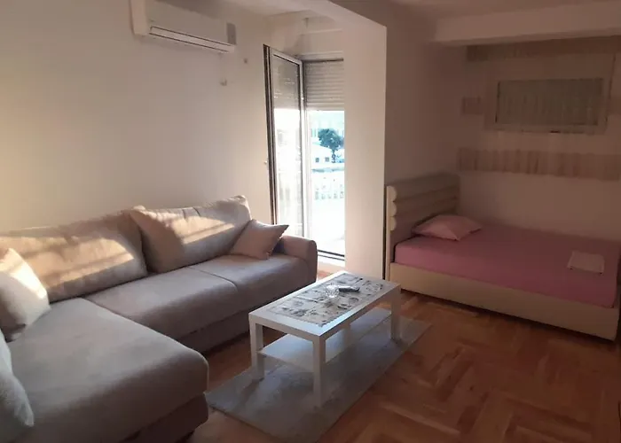 Apartment Luka