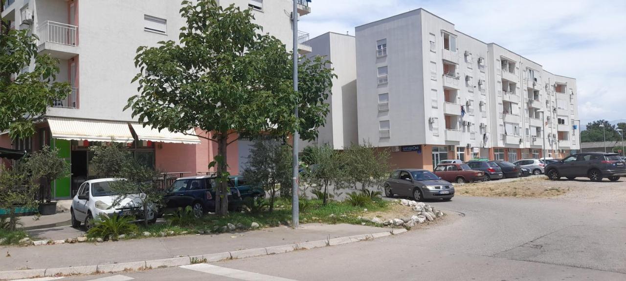 Luka Apartment *